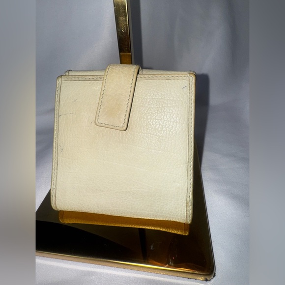 LOEWE WALLET BEIGE. SUPER SOFT LEATHER. 100% AUTHENTIC GENTLY USED - Picture 2 of 7